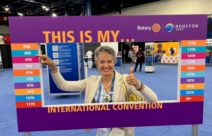 PDG Claudia Hendry übernimmt ab dem 1. Juli 2023 ihre neue Funktion im Finanzausschuss von Rotary International. PDG Claudia Hendry übernimmt ab dem 1. Juli 2023 ihre neue Funktion im Finanzausschuss von Rotary International.